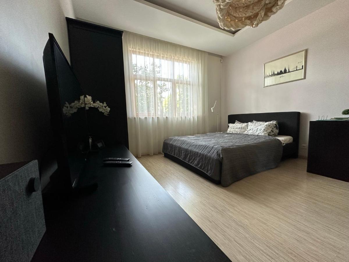 Studio Apartment In Private House 리가 외부 사진